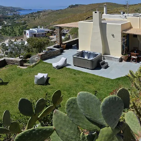 Emmanuela House Holiday home *
