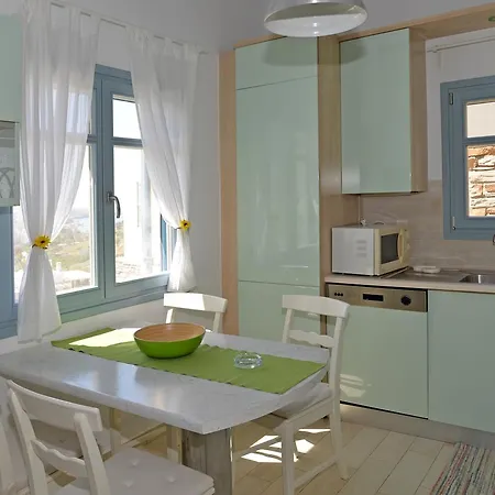 Emmanuela House Holiday home *